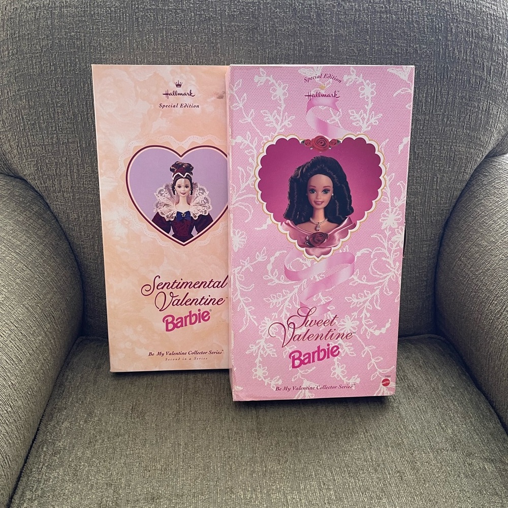 1995 & 1996 Hallmark Valentine Barbie set